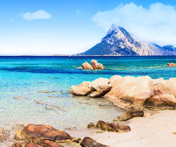 San Teodoro auf Sardinien: Strand und Sehenswürdigkeiten